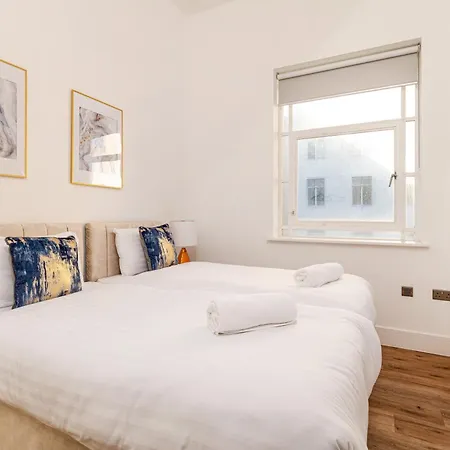 Epic Penthouse Collection Apartment Liverpool Room photo